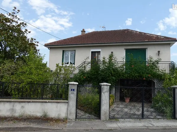 Pavillon lumineux de 80 m² (2 à 3 ch) avec rez-de-jardin complet et terrain privatif - Paray-le-Moni