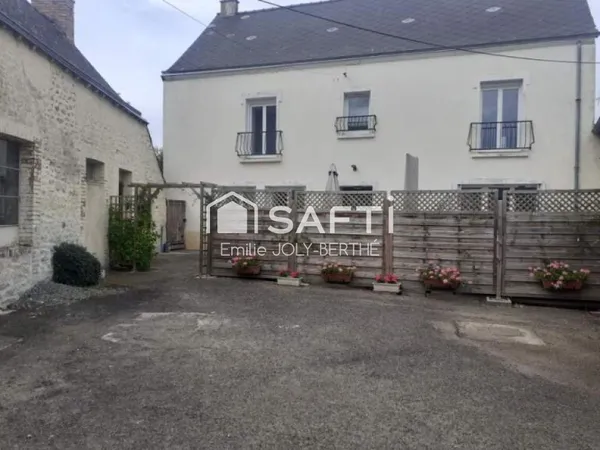 MAISON DE BOURG 126 m², 5 PIECES - TORCÉ VIVIERS EN CHARNIE / 53270