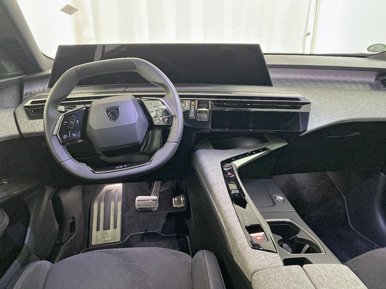 Peugeot 3008 electrique 210 ch 73 kwh gt — photo 8