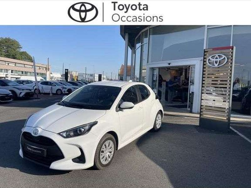Toyota YARIS Toyota Yaris 116h Dynamic 5p MC24 — photo 1
