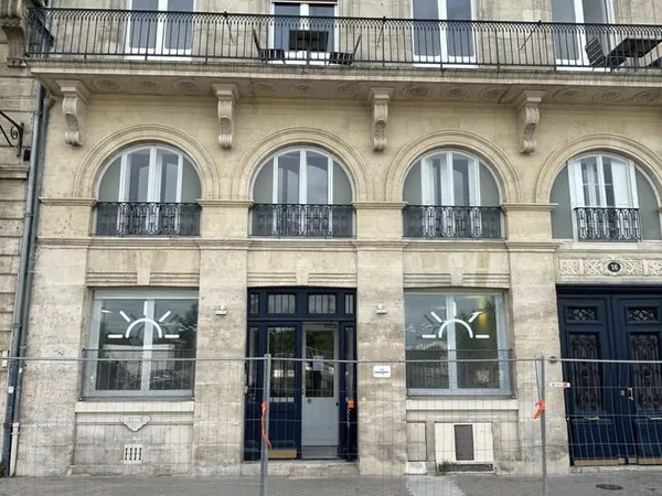 Bureaux 369 m²