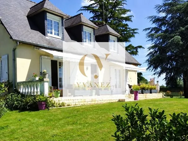 Maison de 135 m2 sur sous-sol complet avec 4 chambres, dress
