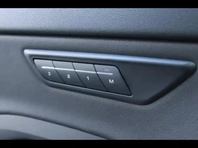 Jaguar E-Pace p200 flexfuel mhev 200ch r-dynamic s — photo 13