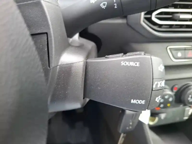 Dacia Sandero eco-g 100 gsr2 — photo 47