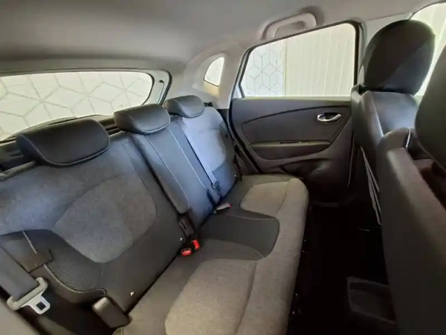 Renault Captur tce 90 energy — photo 27