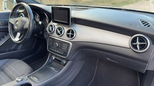 Mercedes Classe CLA 2.1 200 CDI 136 - Sensation – 2015 – 165603 km – Diesel – Boîte Automatique — photo 31