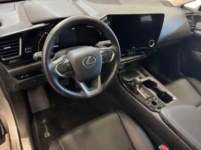 Lexus Nx 450h+ luxe 4wd my24 — photo 11