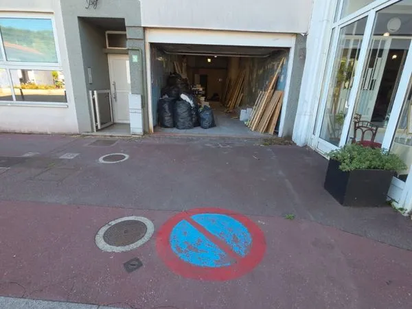 Loue local à côté de la cure thermale