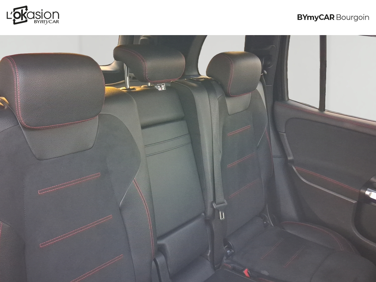 Mercedes GLB 200 7G-DCT — photo 18