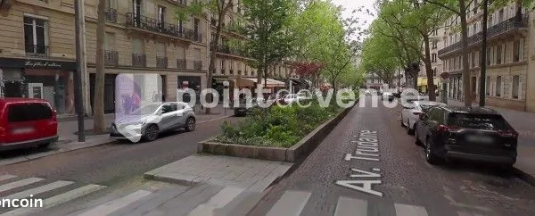Commerce 120 m²