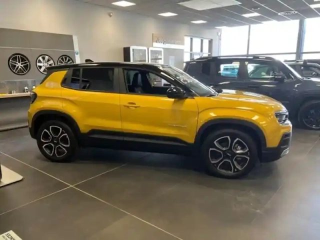 Jeep Avenger electrique 156ch 115kw summit — photo 4