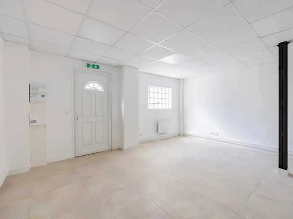 Bureaux 100 m²