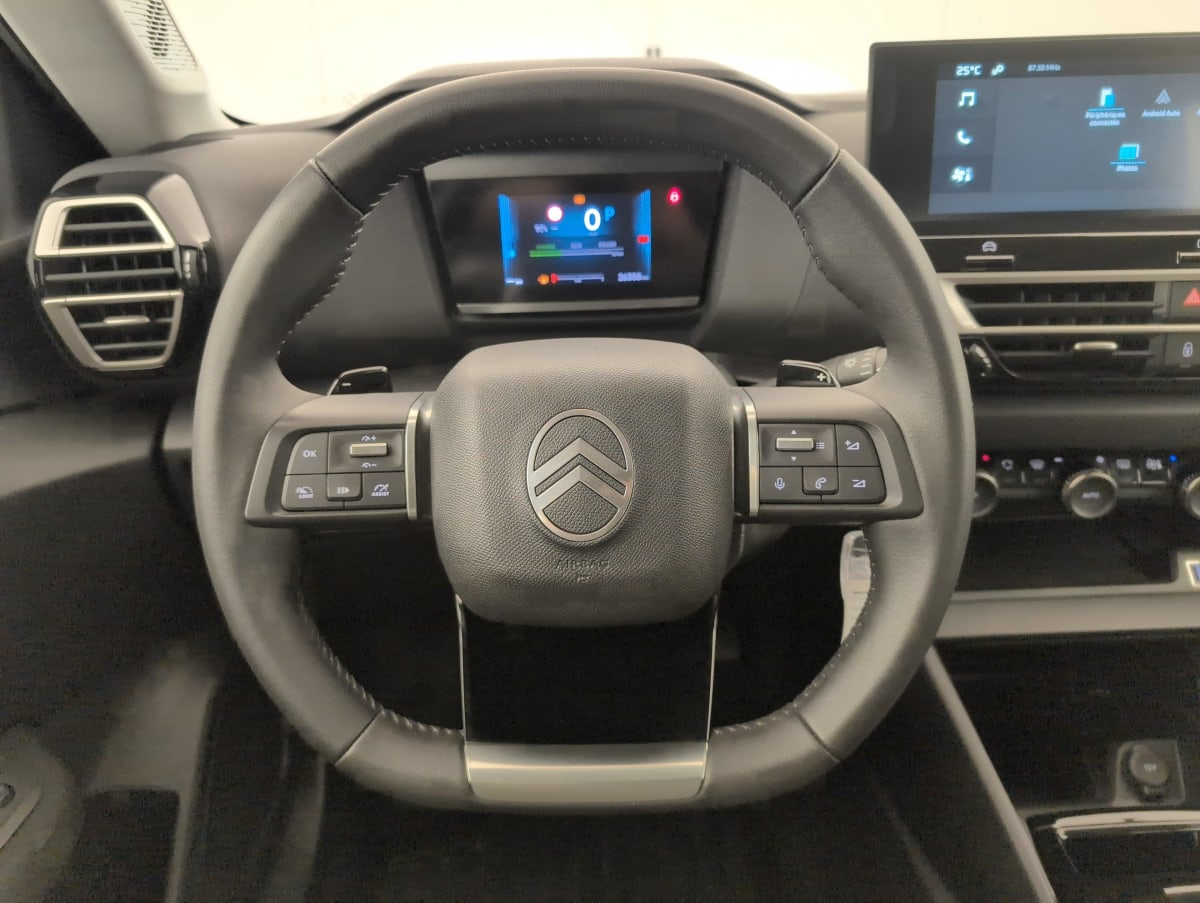 Citroën C4 — photo 14