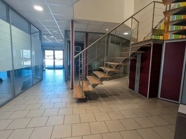 Bureaux 135 m² SAINT AUBIN SUR GAILLON