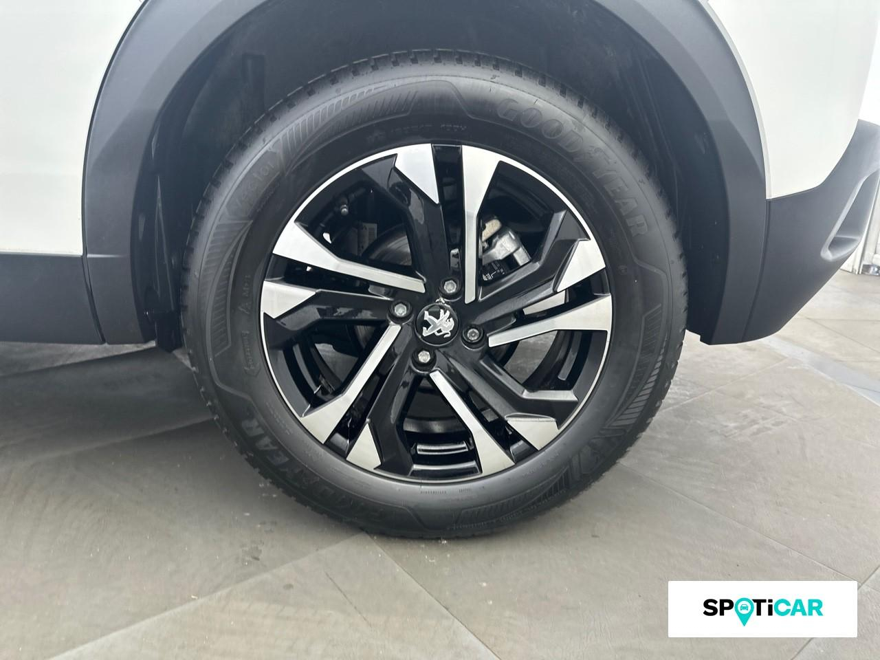 Peugeot 2008 1.5 bluehdi 110ch s&s allure pack — photo 11