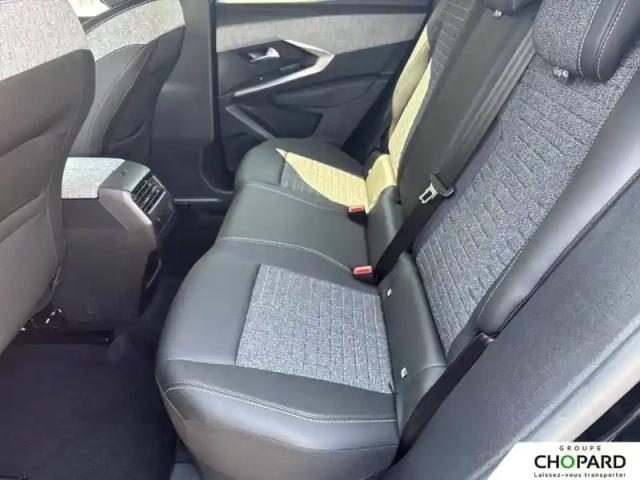 Peugeot 3008 hybrid 145 e-dcs6 — photo 18