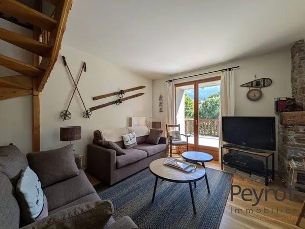Maison 9 pièces 215 m²