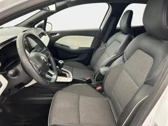 Renault Clio 1.0 tce 90ch techno — photo 14
