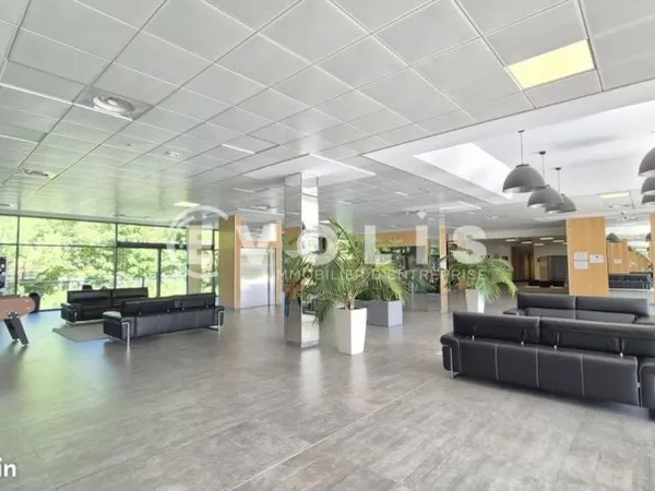 Bureaux 213 m²