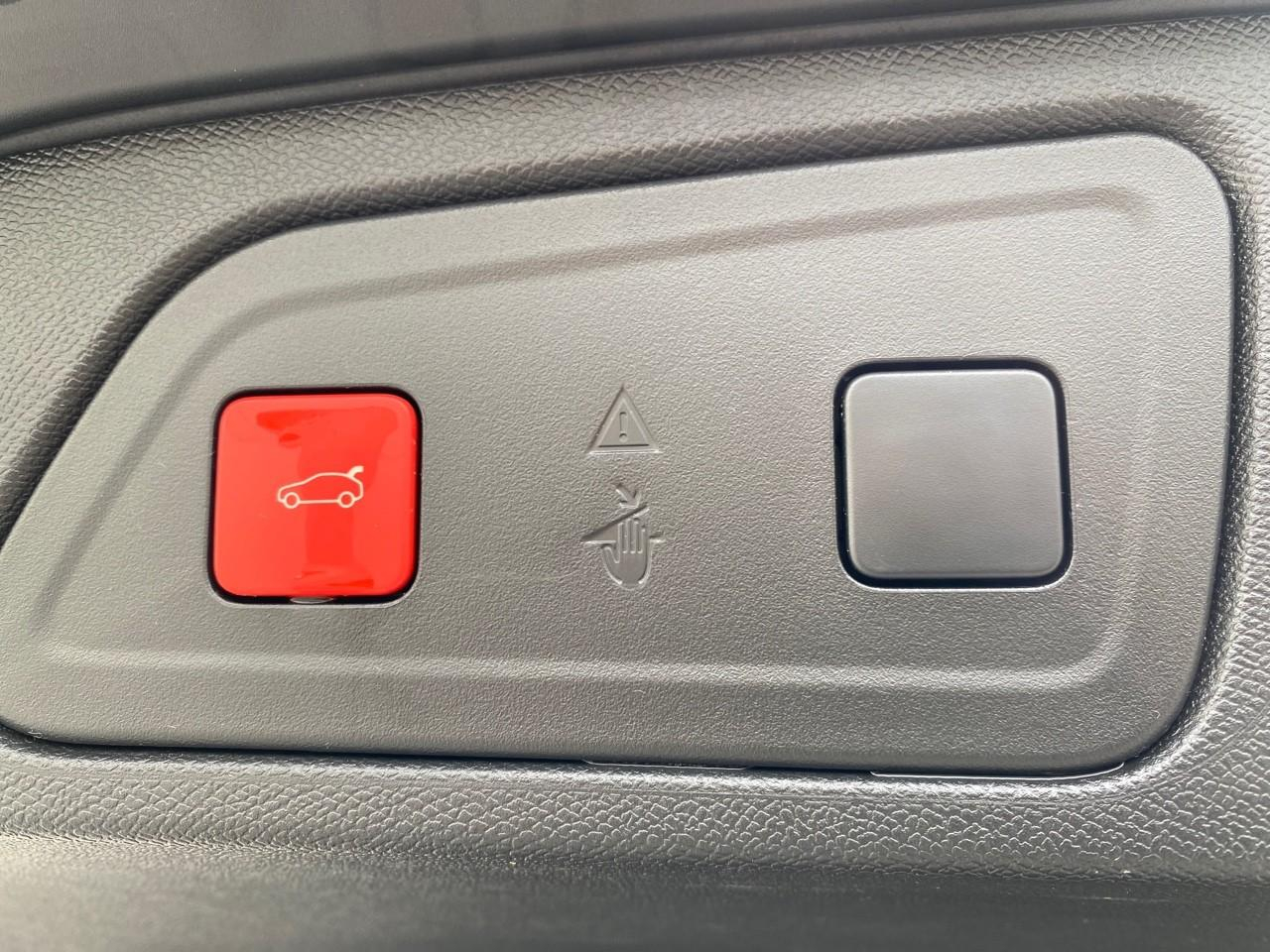 Citroën C5 Aircross hybrid 225ch shine pack e-eat8 — photo 24