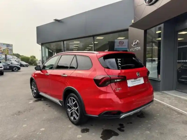 Fiat Tipo cross sw 1.0 firefly turbo 100ch s/s (red) my22 — photo 4