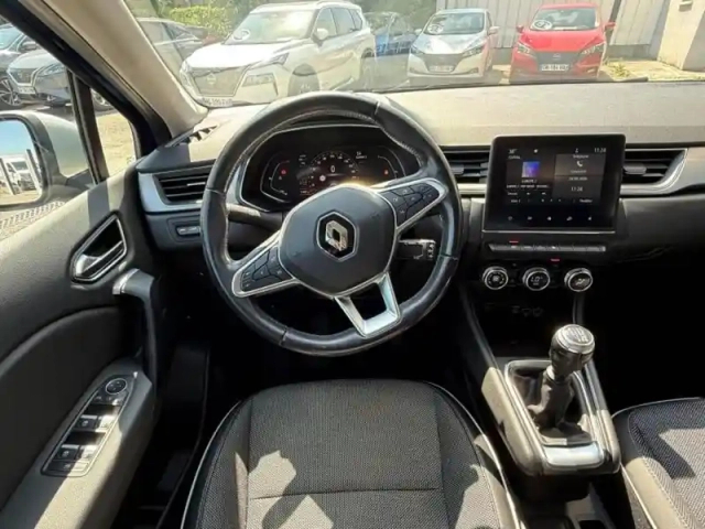 Renault Captur 1.5 blue dci 115ch intens — photo 12