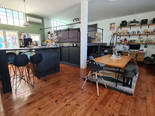 Loft 93m3 + Terrasse proche centre ville