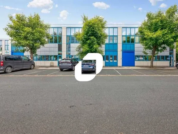 Local d'activité 1115 m²