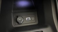 Peugeot 308 PHEV 180ch Allure Pack e-EAT8 — photo 30
