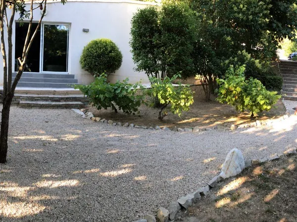 Maisonnette T2/3 au calme