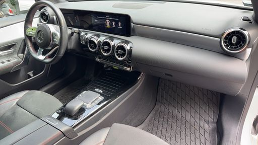 Mercedes Classe A 200 163 7G-DCT - AMG Line – 2021 – 33822 km – Essence – Boîte Automatique — photo 29