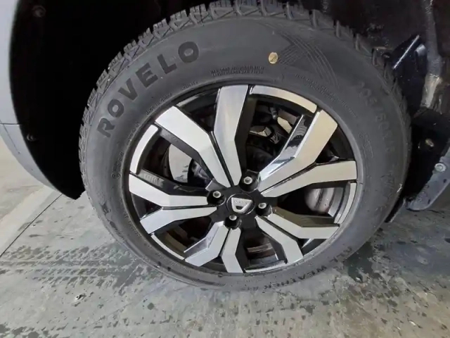 Dacia Sandero eco-g 100 - 22 — photo 14