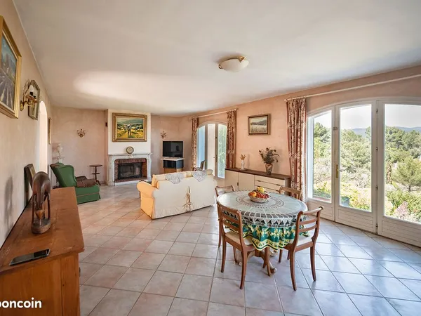 Villa plain pied 5 pièces 138m²