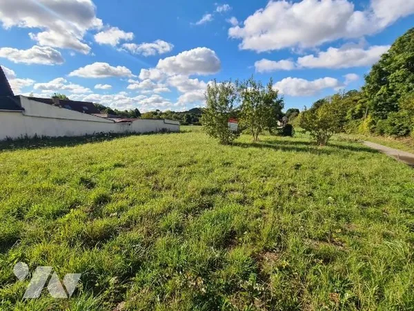 Terrain 570 m²