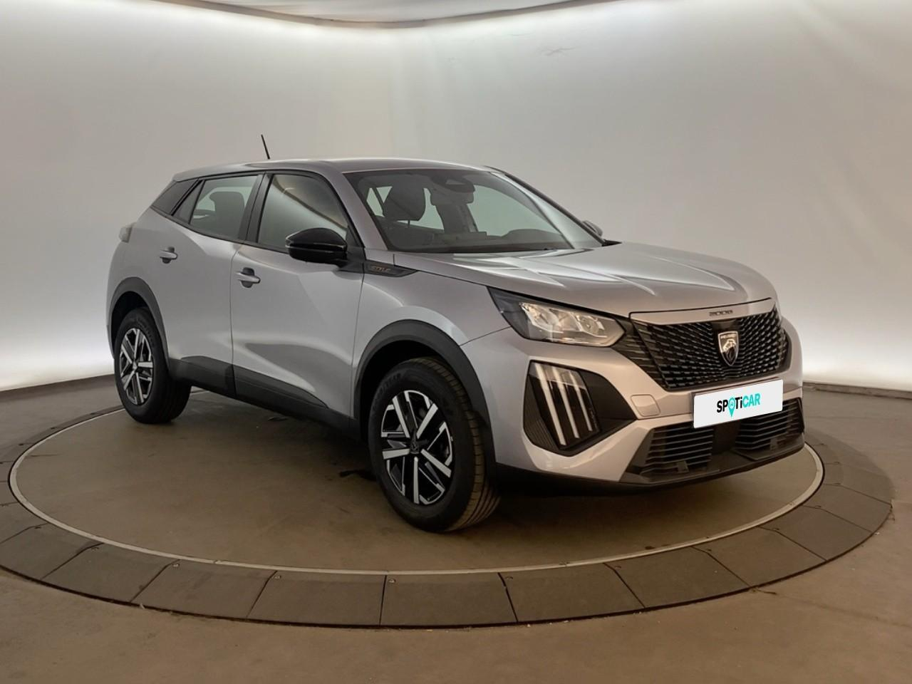 Peugeot 2008 hybrid 145 ch e-dcs6 style — photo 3