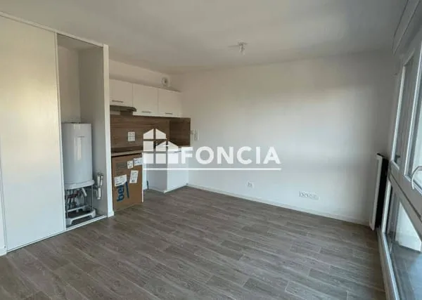 Studio 1 pièce 27 m²