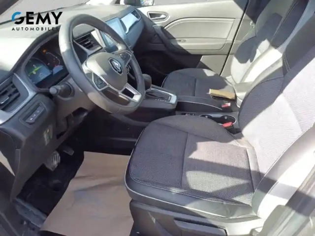 Renault Captur e-tech full hybrid 145 — photo 9