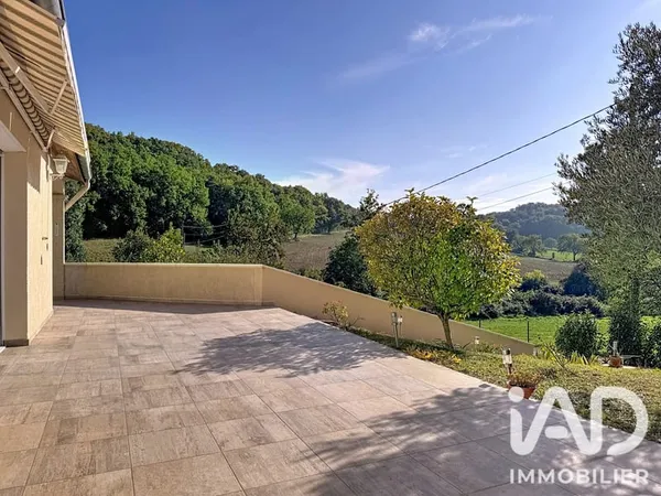 Maison 6 pièces 151 m²