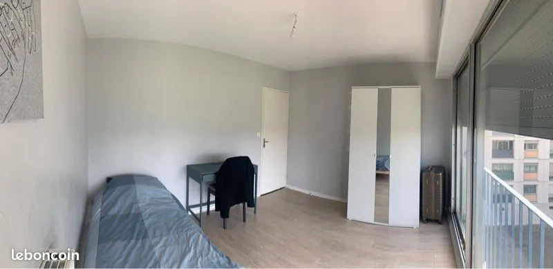 Photo 1