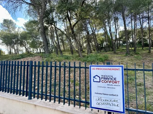 Terrain 500 m²