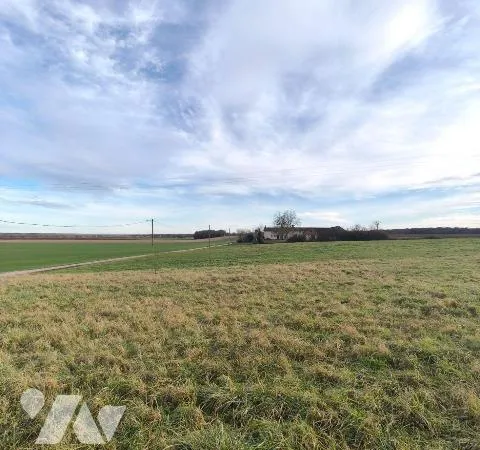 Terrain 1101 m²