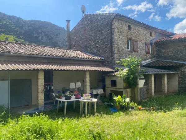 Maison à vendre 11 pièces GENERARGUES (30)
