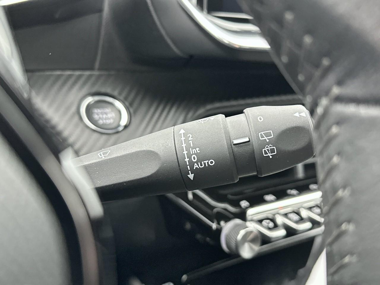 Peugeot 2008 puretech 130 s&s bvm6 roadtrip — photo 18