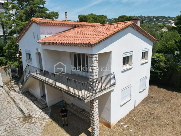 Maison 7 pièces 200 m²
