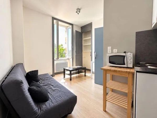 Studio 1 pièce 18 m²