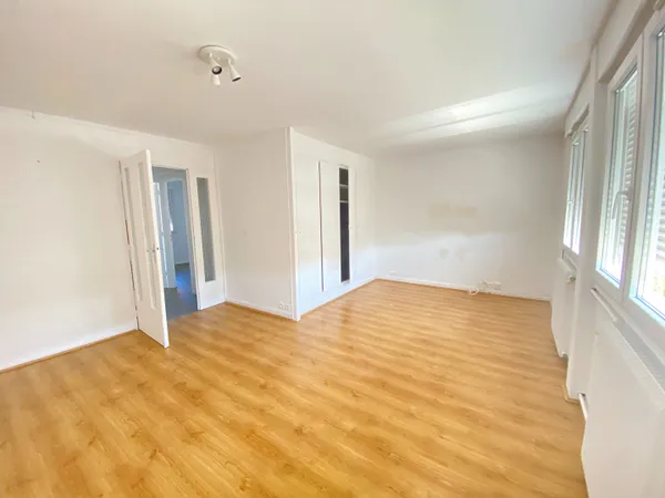 À LOUER - POISSY - 2 PIÈCES DE 44 M2