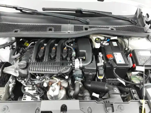 Peugeot 208 puretech 75 s&amp;s bvm5 — photo 38