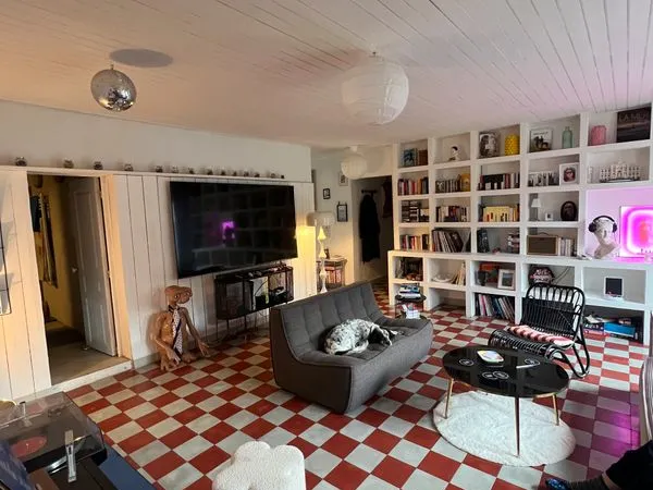 Longere talmondaise de 170 M2 avec belles surfaces