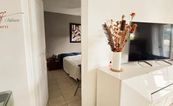 Appartement T4 lumineux avec terrasse spacieuse calme aux Trois-Îlets