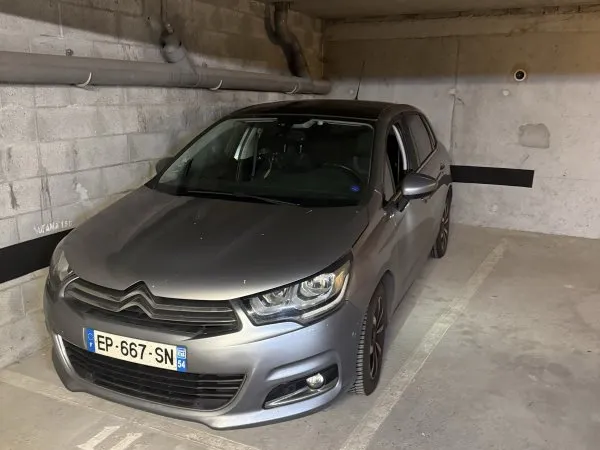 Vends parking